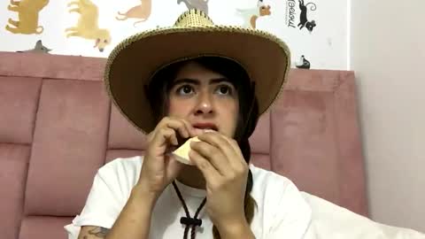 Skyler online show from December 21, 2025, 9:55 pm