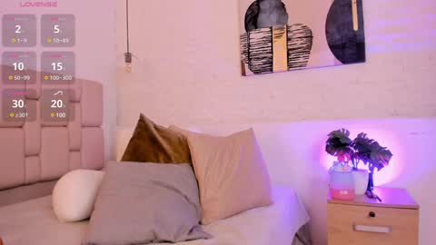    online show from February 1, 2025, 3:18 pm