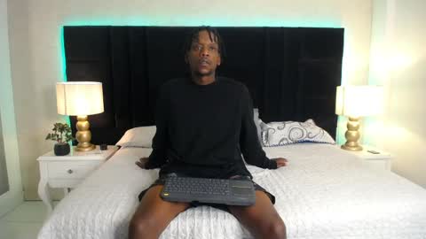 Snapshot of skylerbigxxx chatting on May 29, 2026, 4:32 am SKYLERBIGXXX online show from May 29, 2026, 4:32 am