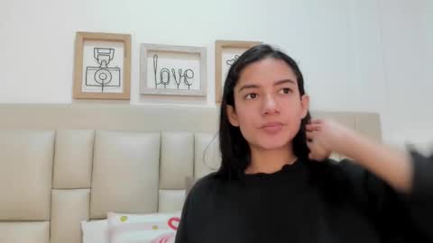 Snapshot of skylerwhite02 chatting on February 3, 2026, 6:40 am Skyler online show from February 3, 2026, 6:40 am