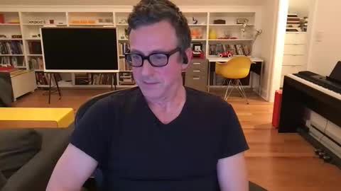 Snapshot of skyline3371 chatting on February 3, 2026, 4:43 am Skyline3371 online show from February 3, 2026, 4:43 am