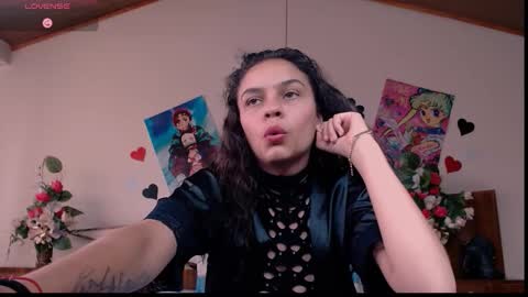 skyloverhot online show from October 16, 2025, 5:47 pm