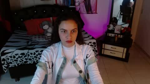 skyloverhot online show from October 23, 2025, 8:07 pm