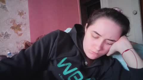 skyressie333 online show from December 19, 2024, 12:56 pm