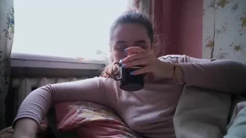 skyressie333 online show from January 10, 2025, 10:39 am