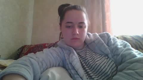 skyressie333 online show from April 6, 2026, 5:52 am