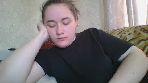 skyressie333 online show from April 25, 2026, 7:22 am