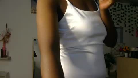 Bella online show from June 23, 2026, 12:41 am