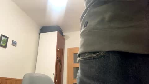 slabyhrac online show from February 15, 2025, 2:37 am