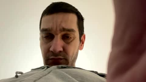 slabyhrac online show from February 17, 2025, 1:36 am