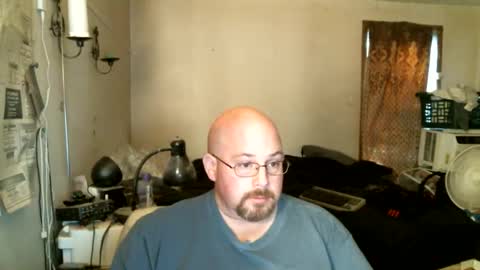 Snapshot of slavejim518 chatting on November 5, 2025, 4:29 pm slavejim online show from November 5, 2025, 4:29 pm