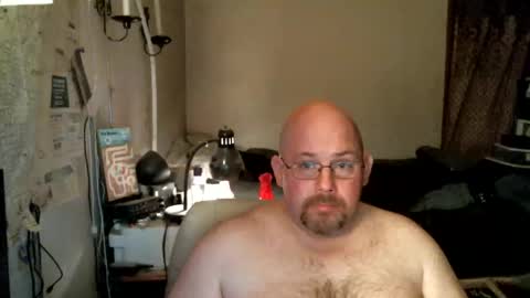 Snapshot of slavejim518 chatting on April 4, 2026, 4:11 am slavejim online show from April 4, 2026, 4:11 am