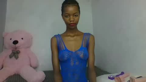 Slaybby online show from November 14, 2025, 10:47 am