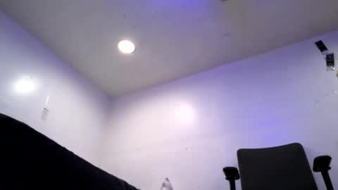 Sleazyycarlitx online show from November 15, 2025, 8:55 am