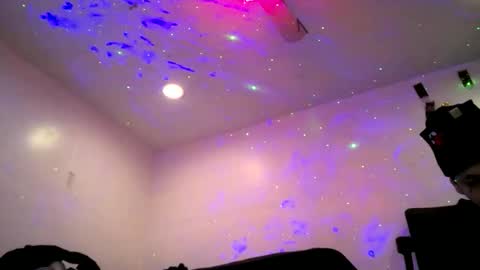 Sleazyycarlitx online show from November 22, 2025, 8:13 am