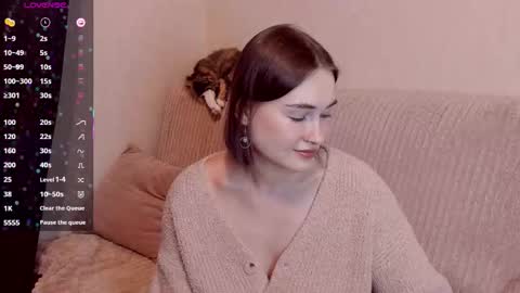 Snapshot of sleeeepy_af chatting on December 19, 2025, 4:47 pm Alice online show from December 19, 2025, 4:47 pm