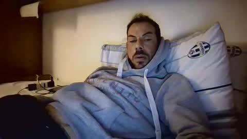 slevin online show from March 9, 2025, 3:27 pm