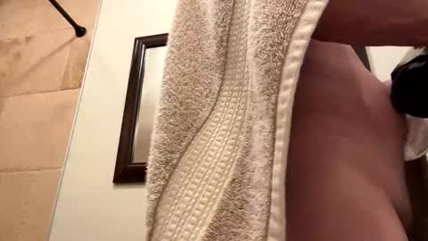 Snapshot of slickdog1969 chatting on October 31, 2025, 12:28 pm Slickdog online show from October 31, 2025, 12:28 pm