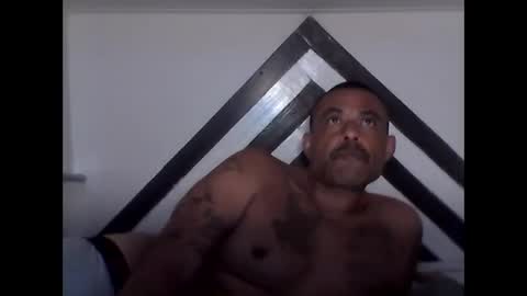 slickstre online show from April 20, 2026, 6:16 am