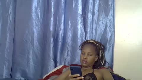 Snapshot of slim_alicia chatting on November 21, 2025, 8:02 am Alicia online show from November 21, 2025, 8:02 am