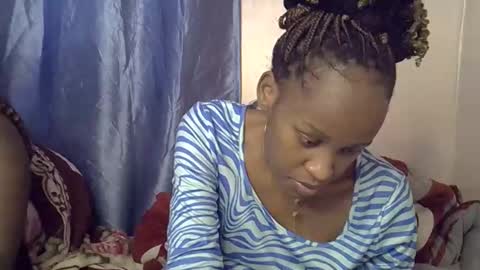 Snapshot of slim_alicia chatting on December 14, 2025, 7:51 pm Alicia online show from December 14, 2025, 7:51 pm