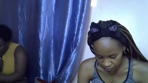 Snapshot of slim_alicia chatting on December 17, 2025, 7:58 am Alicia online show from December 17, 2025, 7:58 am