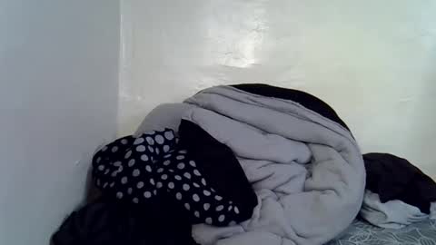 Snapshot of slim_alicia chatting on February 3, 2026, 6:35 pm Alicia online show from February 3, 2026, 6:35 pm