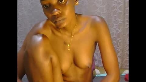 Snapshot of slim_girl01 chatting on September 26, 2025, 7:56 am slim_girl01 online show from September 26, 2025, 7:56 am