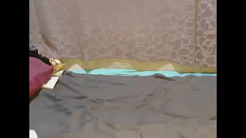 Snapshot of slim_girl01 chatting on November 5, 2025, 7:03 pm slim_girl01 online show from November 5, 2025, 7:03 pm