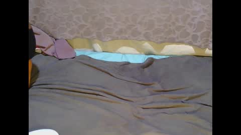 Snapshot of slim_girl01 chatting on January 15, 2026, 7:24 am slim_girl01 online show from January 15, 2026, 7:24 am