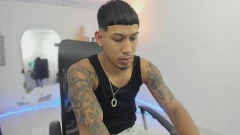 Snapshot of slim_master12 chatting on January 16, 2026, 11:42 pm slim_master12 online show from January 16, 2026, 11:42 pm