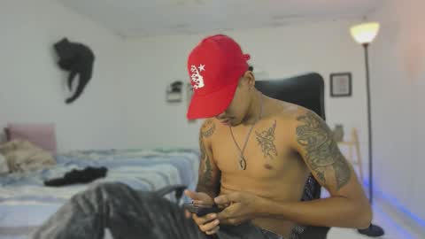 Snapshot of slim_master12 chatting on February 4, 2026, 11:53 pm slim_master12 online show from February 4, 2026, 11:53 pm