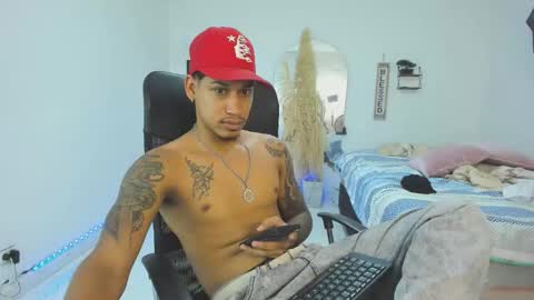 Snapshot of slim_master12 chatting on February 19, 2026, 10:28 pm slim_master12 online show from February 19, 2026, 10:28 pm