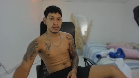 Snapshot of slim_master12 chatting on February 21, 2026, 8:43 pm slim_master12 online show from February 21, 2026, 8:43 pm