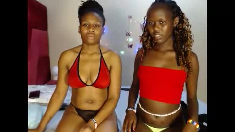 slimmy_kitties online show from October 13, 2025, 3:28 am
