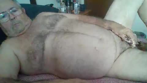 Snapshot of slippery_duck chatting on November 3, 2025, 7:48 pm slippery_duck online show from November 3, 2025, 7:48 pm