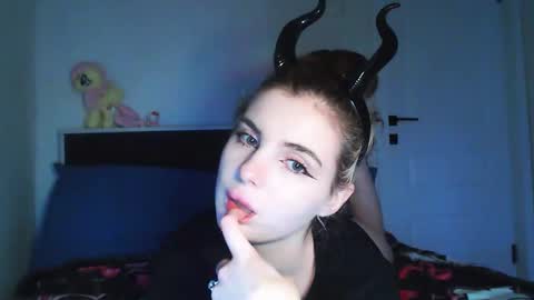 sloomonata online show from November 1, 2025, 4:14 am