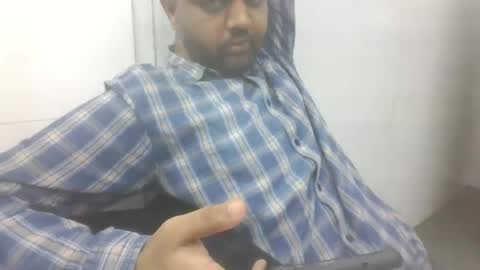 Snapshot of slothslav chatting on February 1, 2025, 5:39 am slothslav online show from February 1, 2025, 5:39 am