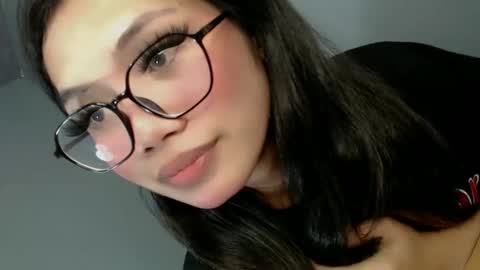 slut4attention online show from November 6, 2025, 4:13 am