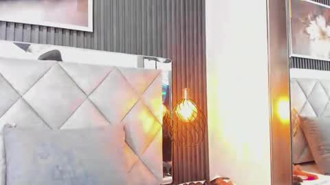 slut_milf_ online show from December 19, 2025, 7:43 pm