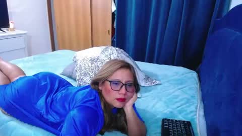 Snapshot of slutdirty1xxx chatting on May 20, 2026, 3:34 am Slutdirtyxxx online show from May 20, 2026, 3:34 am
