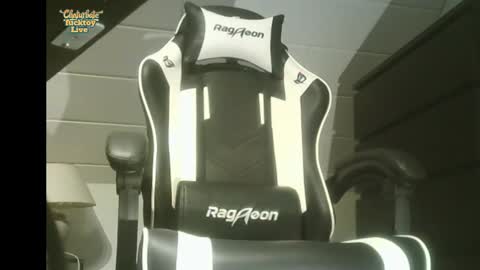 Snapshot of slutiam chatting on February 11, 2026, 4:28 am SLUTIAM online show from February 11, 2026, 4:28 am