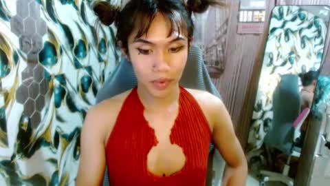 Snapshot of slutqueen_raz chatting on April 21, 2026, 2:15 am Raz online show from April 21, 2026, 2:15 am