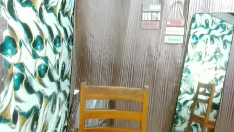 Snapshot of slutqueen_raz chatting on May 11, 2026, 7:00 pm Raz online show from May 11, 2026, 7:00 pm