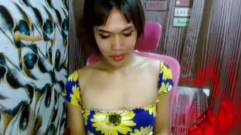 Snapshot of slutqueen_raz chatting on May 29, 2026, 9:13 pm Raz online show from May 29, 2026, 9:13 pm