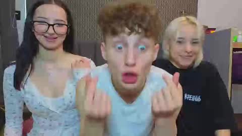 sluttsavage online show from April 18, 2026, 9:02 am