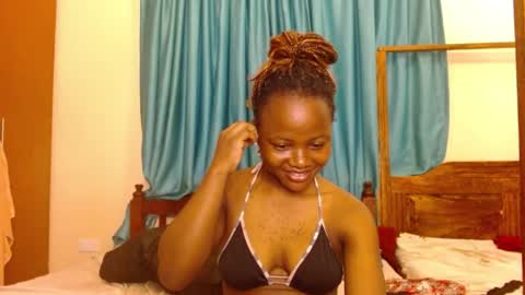 Snapshot of slutty_charmmz chatting on April 22, 2026, 3:42 am Bree online show from April 22, 2026, 3:42 am