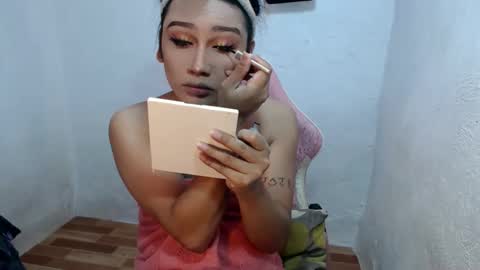  Lovie  online show from September 23, 2025, 9:45 am