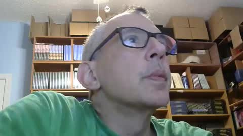 Snapshot of sluttyslave81 chatting on December 7, 2024, 9:28 am sluttyslave81 online show from December 7, 2024, 9:28 am