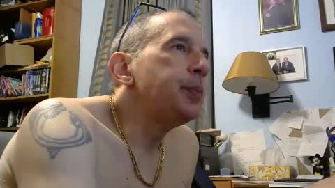 Snapshot of sluttyslave81 chatting on February 27, 2025, 7:44 am sluttyslave81 online show from February 27, 2025, 7:44 am